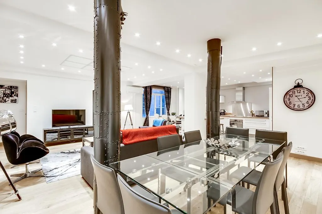 Just Renovated 138M2 On The Seine Apartment Paris