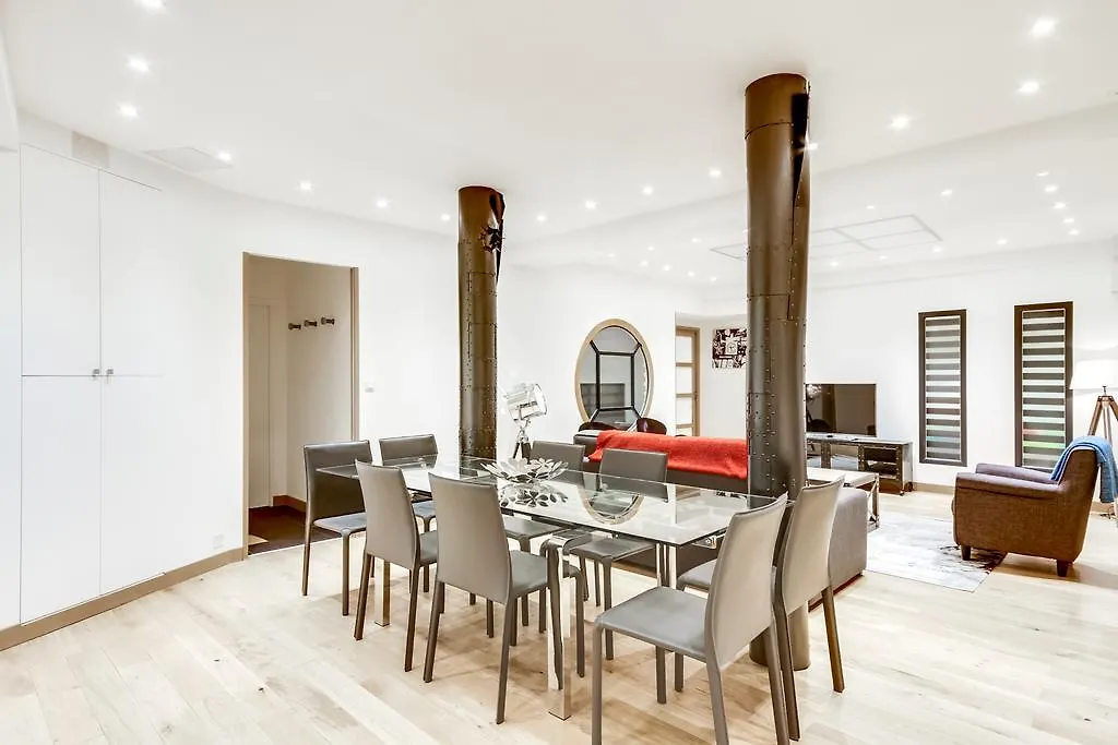 Just Renovated 138M2 On The Seine Apartment Paris France