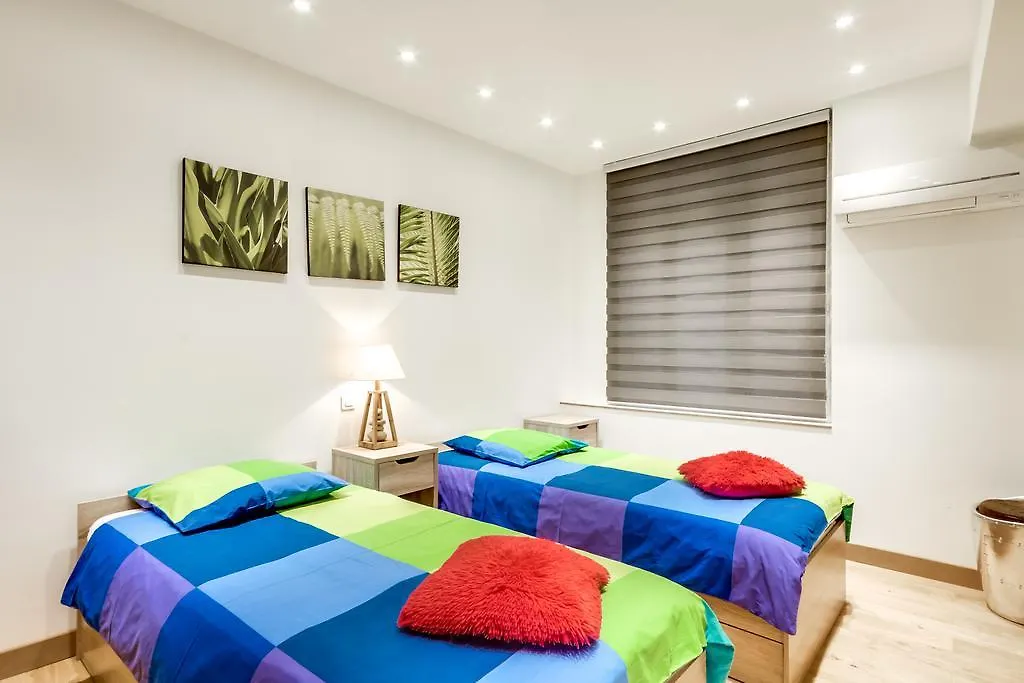 Just Renovated 138M2 On The Seine Apartment Paris