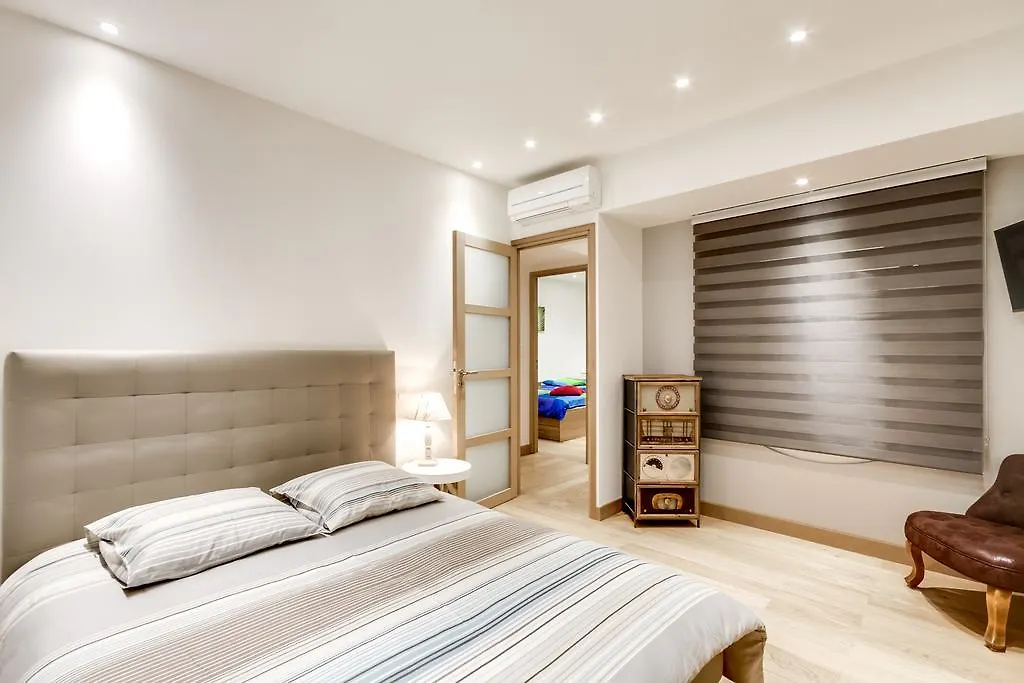 Just Renovated 138M2 On The Seine Apartment Paris