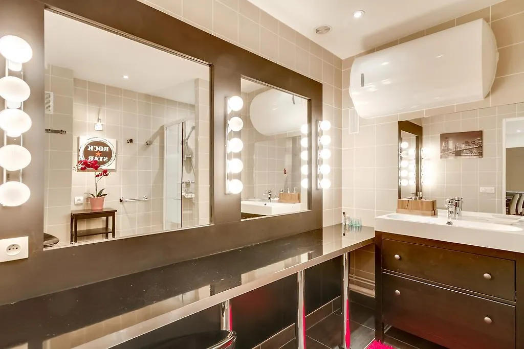 Just Renovated 138M2 On The Seine Apartment Paris